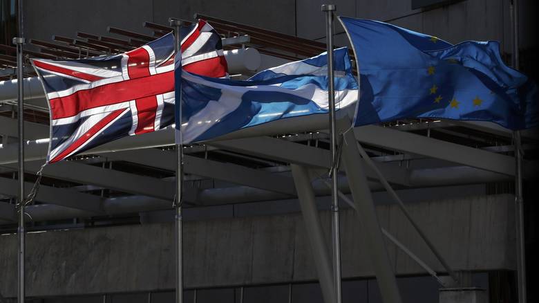 Δημοψήφισμα ανεξαρτησίας από το Ηνωμένο Βασίλειο αποφάσισε η Σκωτία  - Media