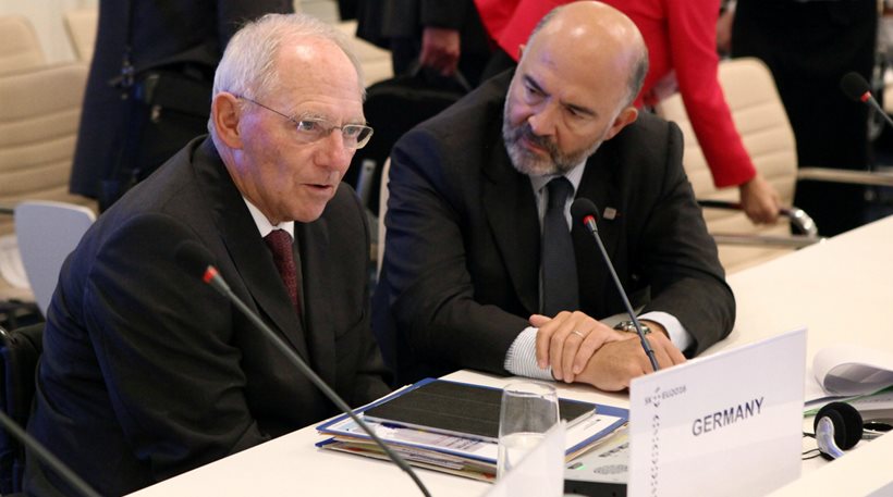 Ποιός θα γίνει αφεντικό στην ευρωζώνη; - «Πόλεμος» Σόιμπλε - Μοσκοβισί με φόντο Ελλάδα και ESM - Media