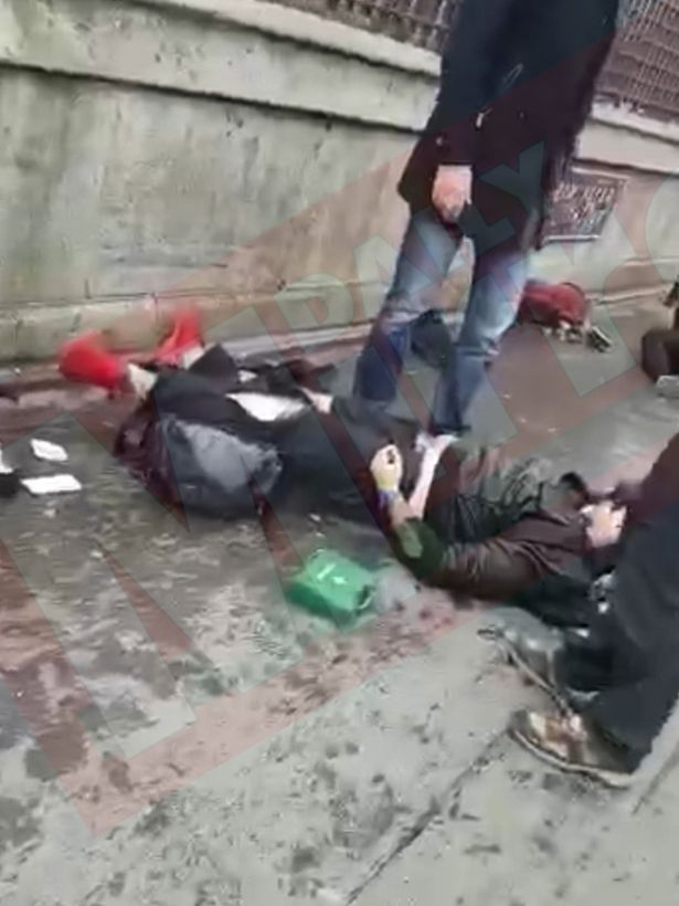 Λονδίνο: Νέο βίντεο με τις δραματικές στιγμές μετά την τρομοκρατική επίθεση (Σκληρές Εικόνες) - Media