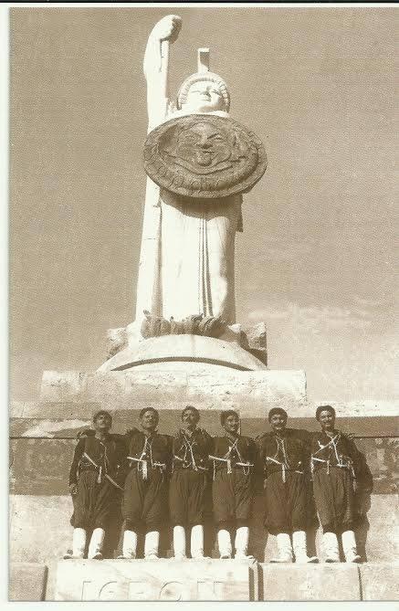 Τουλάχιστον 60 αγάλματα δουλεμπόρων του 17ου αιώνα υπάρχουν στην Αγγλία – Οι διαδηλωτές ζητούν να «κατέβουν» αλλιώς θα τα κατεβάσουν εκείνοι - Media