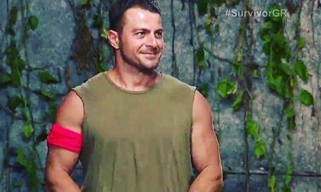 Επιτέλους αποκαλύφθηκε: Ο λόγος που έδιωξαν οι «μαχητές» τον Αγγελόπουλο - Media