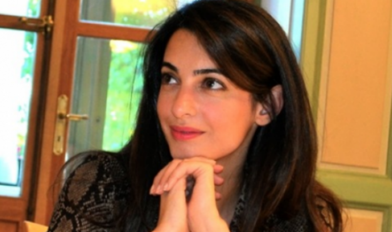 Αμάλ Αλαμουντίν: Στον έβδομο μήνα της εγκυμοσύνης της, πιο λαμπερή από ποτέ - Media