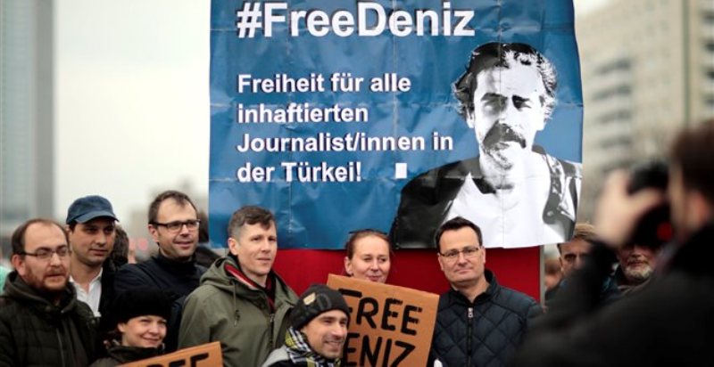 Σε απομόνωση ο δημοσιογράφος της Die Welt στις φυλακές της Τουρκίας - Media