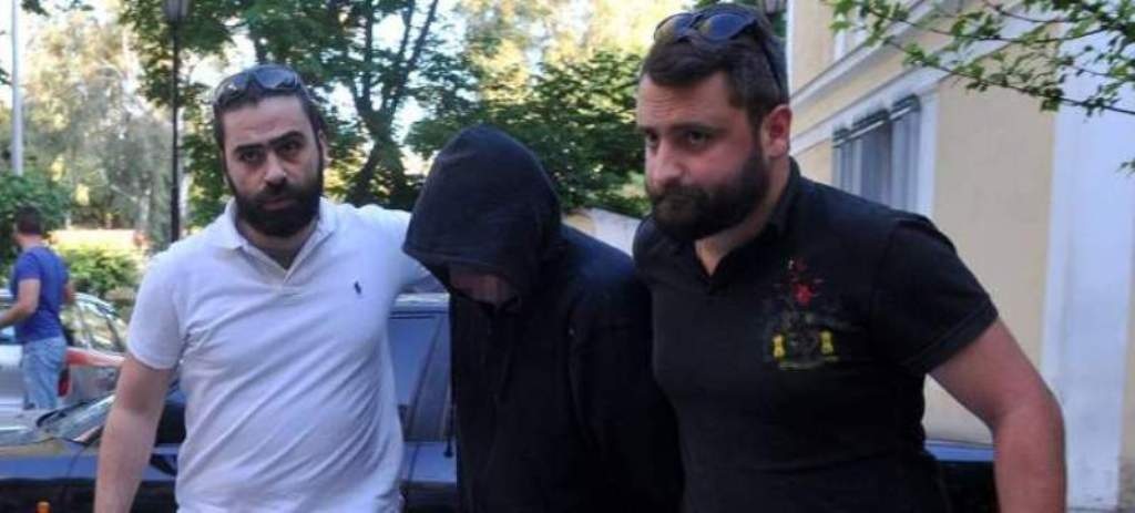 Ένταση και κλάματα στη δίκη του «δράκου» του Αμαρουσίου  - Media