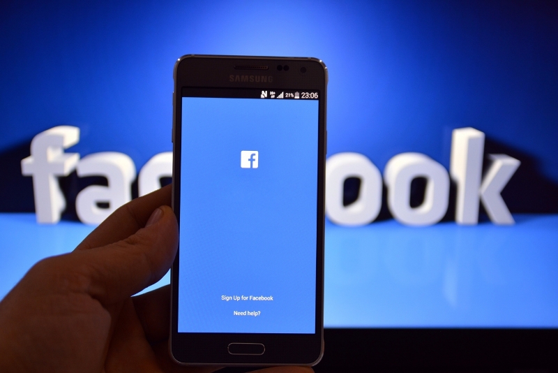 Το Facebook φέρνει τεράστια αλλαγή στη φωτογραφία μέσω κινητού (Video) - Media