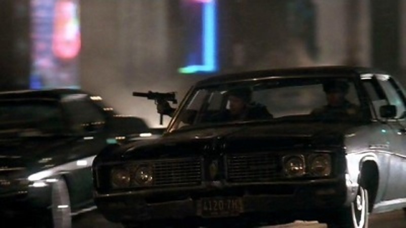 Τρόμος: Ένοπλος ανοίγει πυρ κατά μητέρας και ανήλικων παιδιών (Video) - Media