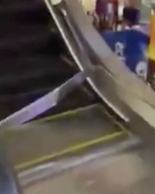 Φριχτό ατύχημα σε εμπορικό κέντρο - Σίδερο από την κυλιόμενη σκάλα της «έκοψε» το πόδι (Σκληρές Εικόνες) - Media