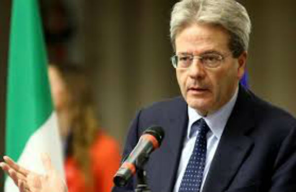 Στο πλευρό του Τσίπρα ο Τζεντιλόνι: Να εγγυηθούμε τα επίπεδα κοινωνικού κράτους σε όλες τις χώρες-μέλη της ΕΕ - Media