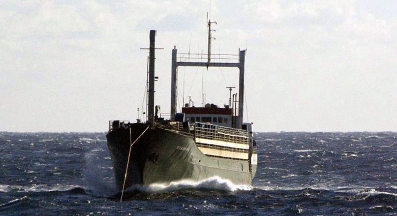 Συναγερμός στην Ευρώπη για τα πλοία - φαντάσματα της Μεσογείου   - Media