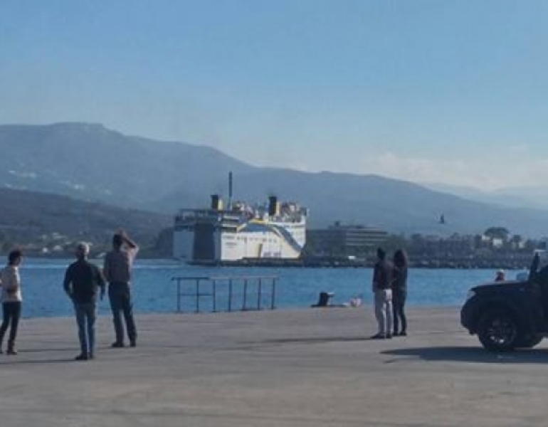 Στο λιμάνι της Κάσου προσέκρουσε το πλοίο «Πρέβελης» - Media