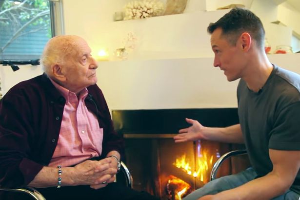 Υπερήλικας αποκάλυψε στα 95 του ότι είναι γκέι – Η τραγωδία της ζωής του - Media