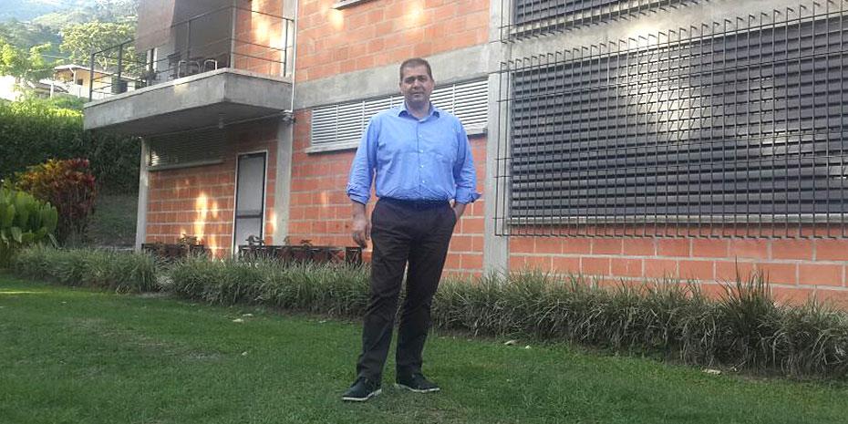 Ο Κερκυραίος που έγινε κροίσος «κατακτώντας» το Μεντεγίν με... ελληνικούς κουραμπιέδες - Media