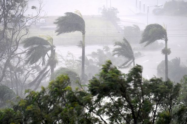 Εντυπωσιακές εικόνες από τον κυκλώνα Ντέμπι που σαρώνει την Αυστραλία - Media Gallery 4