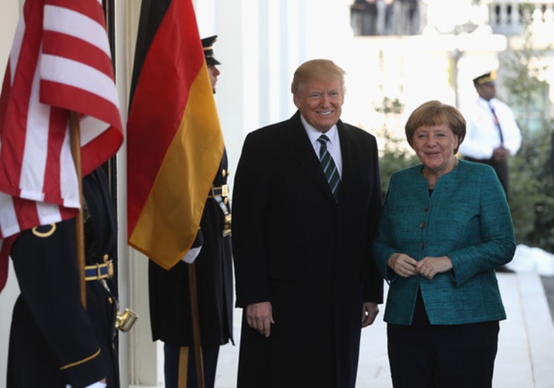 Σκληρή απάντηση του Τραμπ για το ελεύθερο εμπόριο - «Φωτογράφισε» τη Γερμανία - Media