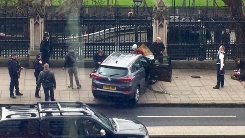 Αυτός είναι ο τρομοκράτης που «χτύπησε» στο Λονδίνο - Φωτογραφία του δράστη και οι πρώτες πληροφορίες (Photo) - Media