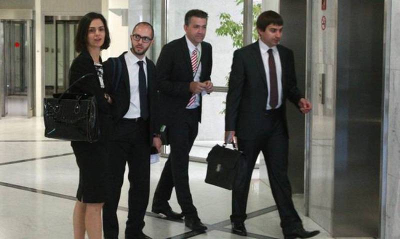 Φεύγουν οι θεσμοί από την Αθήνα: Παραμένουν τα «αγκάθια» στην διαπραγμάτευση - Media