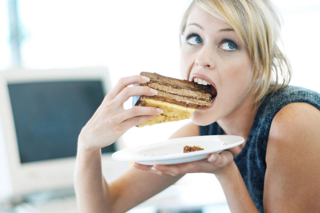 Πώς γίνεται να μην παχύνεις ενώ συνεχίζεις να τρως κανονικά; - Media