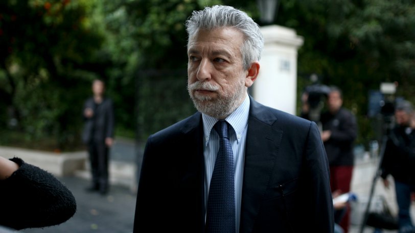 Επίθεση στον Κοντονή την ώρα που έτρωγε με δημοσιογράφους στην Καισαριανή - Media