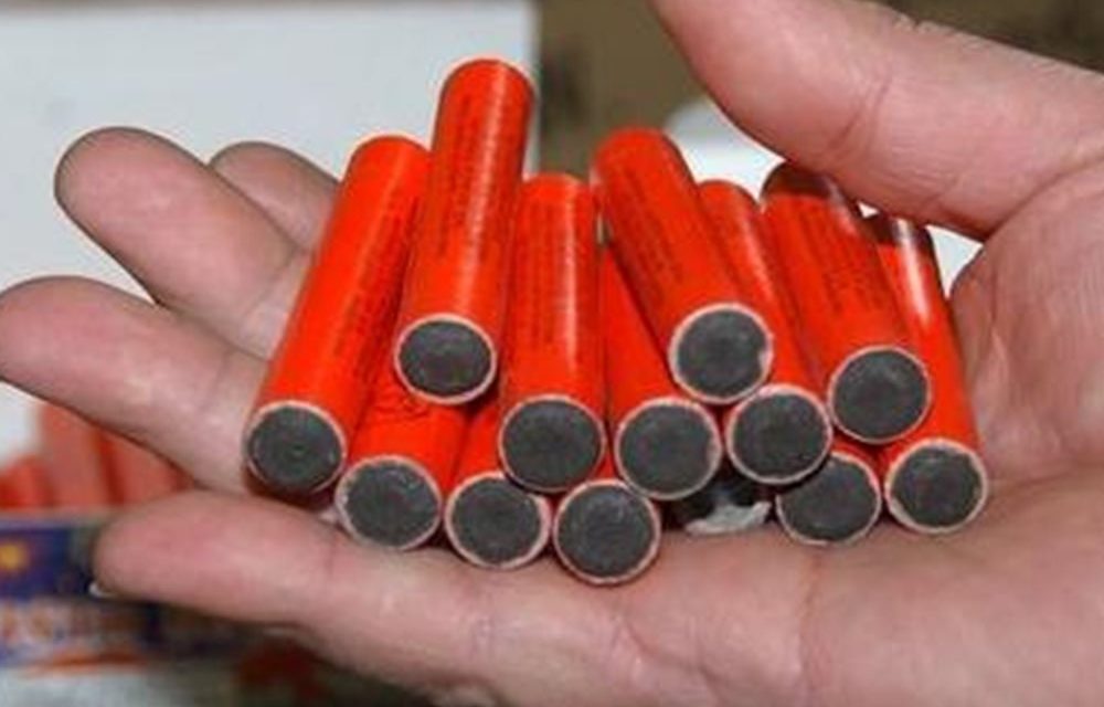 Παράνομο εργαστήριο κατασκευής πυροτεχνημάτων στην Κέρκυρα - Σε σπίτι 35χρονου         - Media