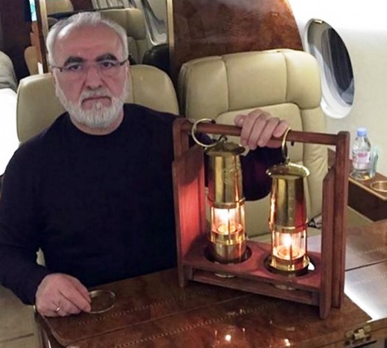 Ο Ιβάν Σαββίδης μετέφερε το Άγιο Φως στο Ροστόφ - Με ιδιωτική πτήση - Media
