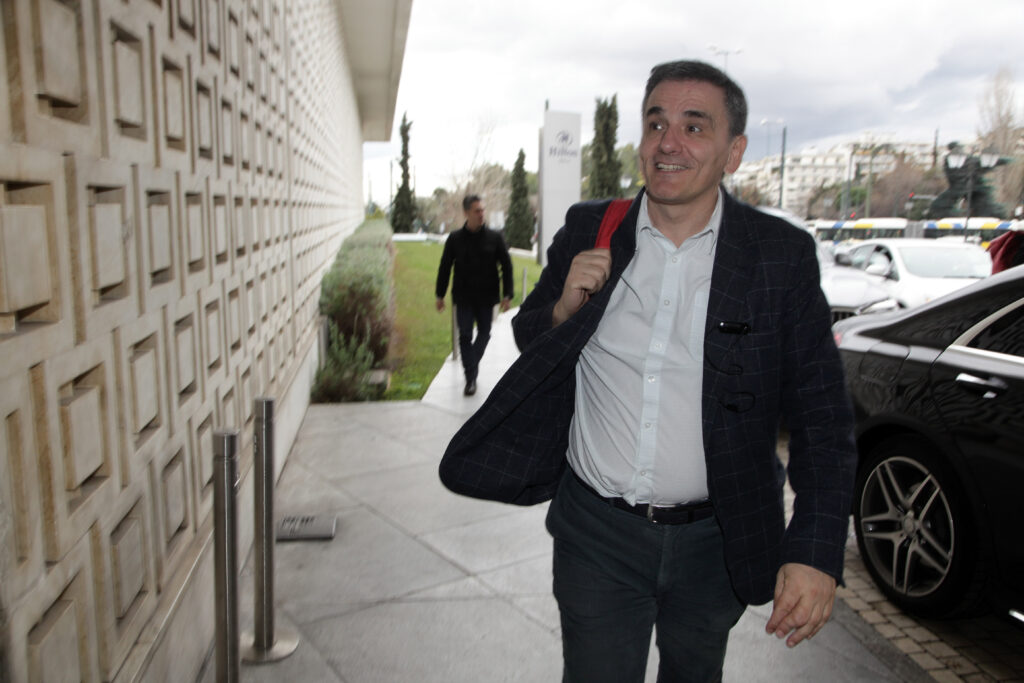 Σύσκεψη κυβέρνησης πριν τις συναντήσεις με τους θεσμούς - Media