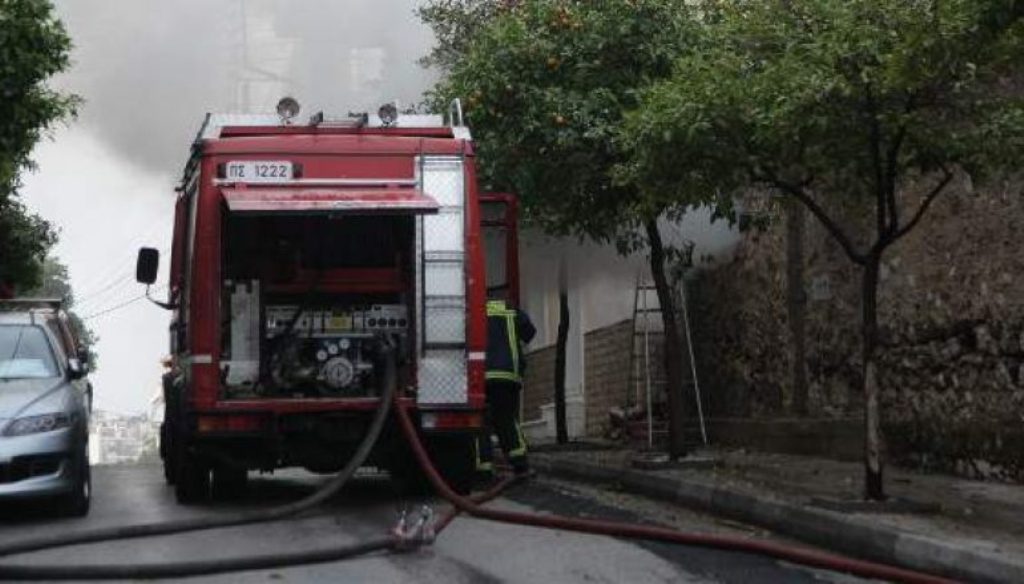 Πυρκαγιά σε διαμέρισμα στο κέντρο της Αθήνας: Με εγκαύματα ηλικιωμένος στο νοσοκομείο - Media