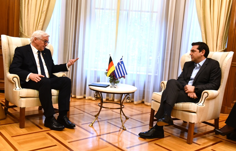 Τσίπρας με Στάινμαϊερ: Πρέπει να διαφυλαχθεί η ενότητα της Ευρώπης - Media