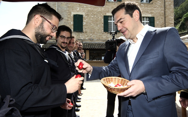 Τσίπρας: Όλοι μαζί μπορούμε να κρατήσουμε τη χώρα μας όρθια - Media