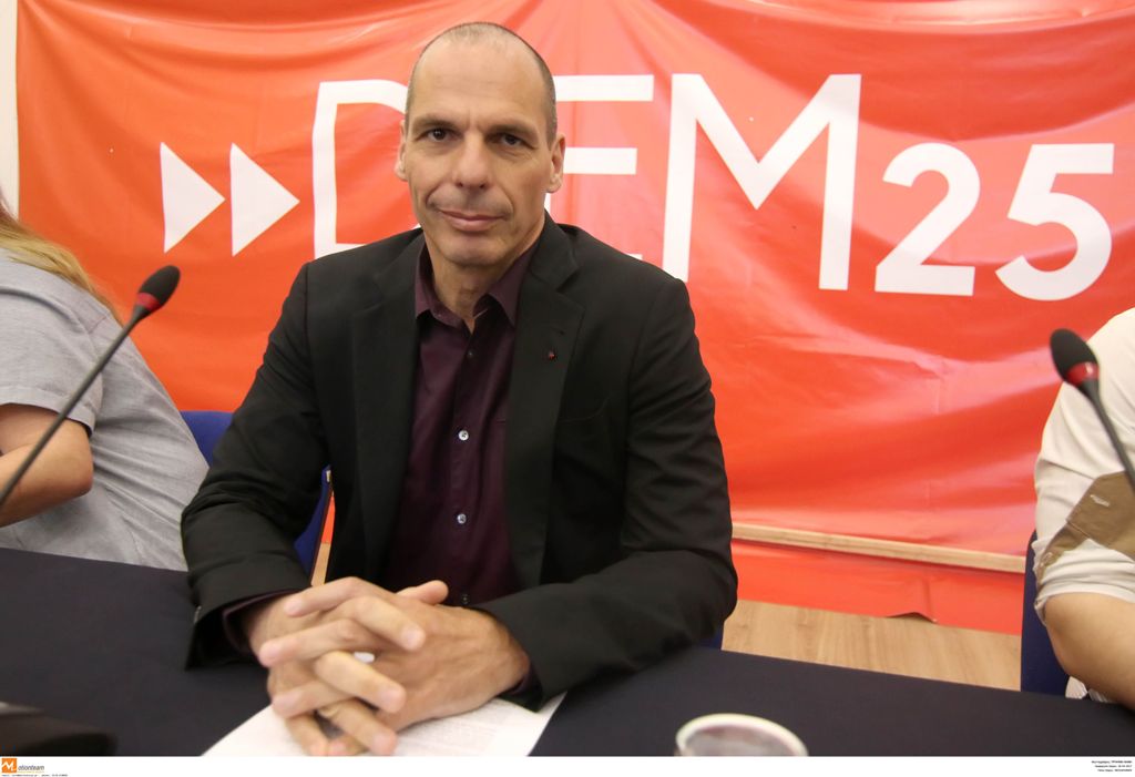 Προδημοσίευση από το νέο βιβλίο του Γιάνη Βαρουφάκη: Οι μέρες της παράδοσης στην Τρόικα - Media