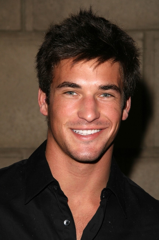 Θρήνος στον καλλιτεχνικό χώρο: Αυτοκτόνησε γνωστός ηθοποιός - Media