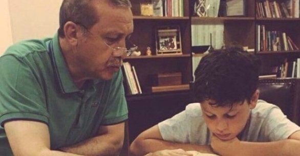 Το… άλλο πρόσωπο του Ερντογάν (Photo) - Media