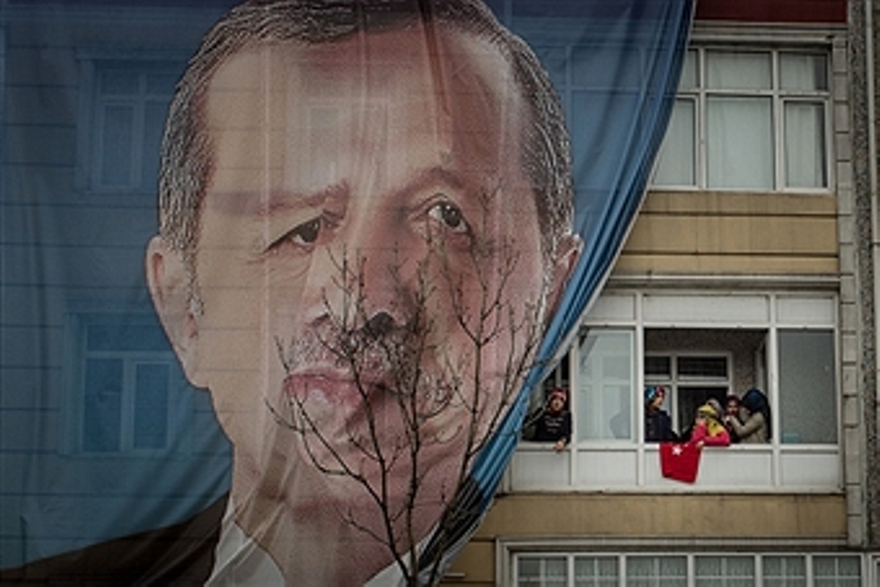 Σύμβουλος του Ερντογάν βλέπει νέο δημοψήφισμα αν υπερισχύσει το «Όχι» - Media