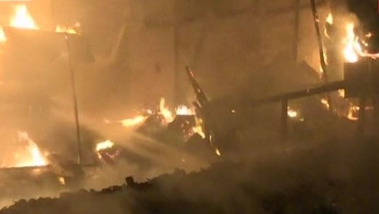 Υπό μερικό έλεγχο η φωτιά στον Νέο Κόσμο (Video) - Media