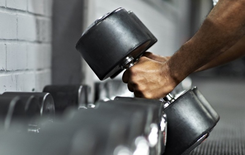 Αυτή είναι η τέλεια άσκηση για να κάψετε κοιλιακό λίπος (και όχι μόνο) - Media