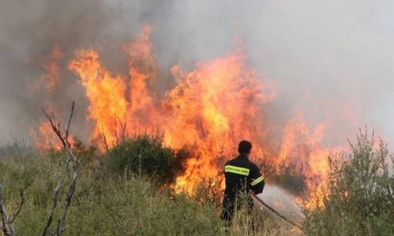 Σε ύφεση η φωτιά στην Πούντα Αιγιαλείας. Νέο μέτωπο στα «Μάρμαρα» της Αιγείρας - Media