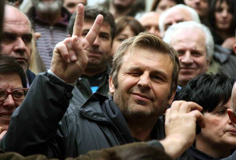 Η εξομολόγηση του Απόστολου Γκλέτσου για τη μάχη με τον καρκίνο (Video)  - Media