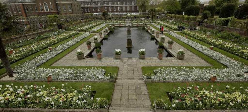 Ο «Λευκός Κήπος» της Νταϊάνα: 12.000 λουλούδια στη μνήμη της πριγκίπισσας (Photos) - Media