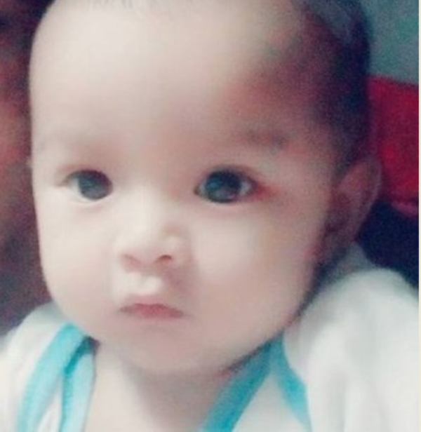 Φρίκη: Σκότωσε το μωρό του σε ζωντανή μετάδοση στο facebook - Media