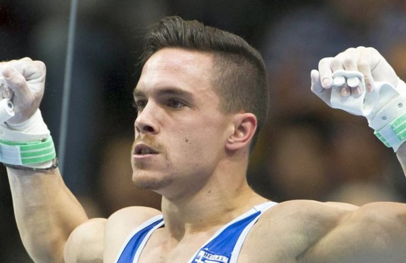 Η απονομή στον Λευτέρη Πετρούνια (Video) - Media