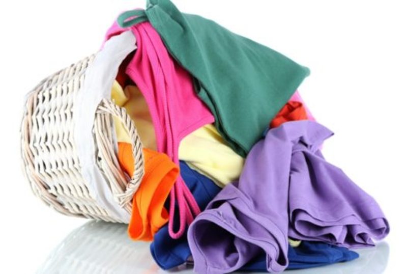 «Μπήκαν» τα ρούχα στο πλύσιμο; Ο εύκολος τρόπος να τα επαναφέρετε (Video) - Media