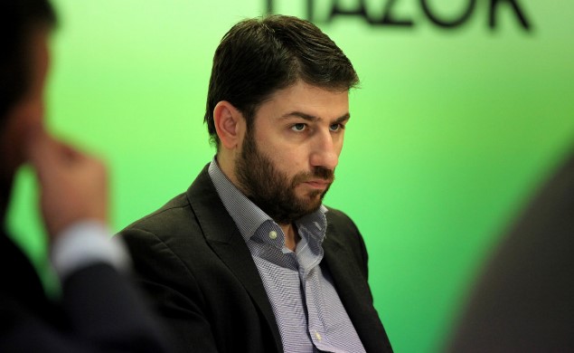 Πηγές ΠΑΣΟΚ για ομάδα Ανδρουλάκη: Τα παιδία παίζει - Media