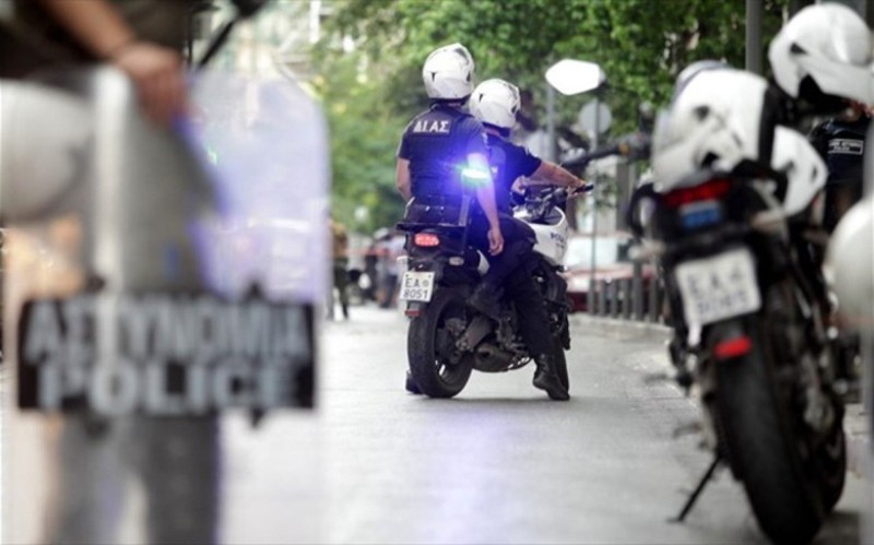 Εξαρθρώθηκε συμμορία που λήστευε περαστικούς και οδηγούς  - Media