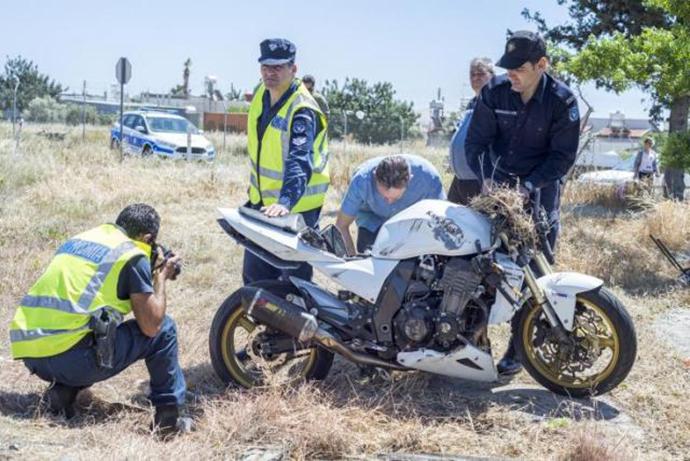 Φριχτό τροχαίο! Αποκεφαλίστηκε οδηγός μοτοσικλέτας (Photos)  - Media