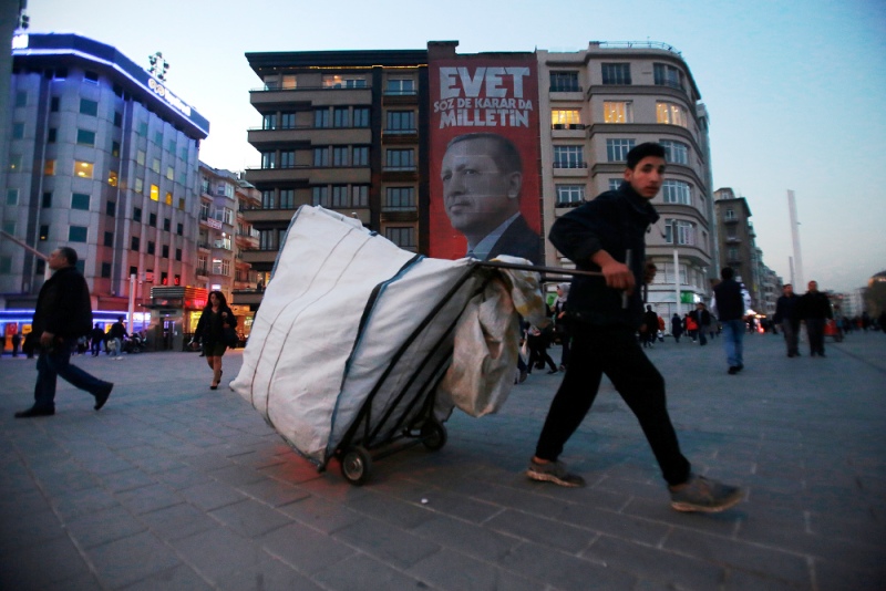 Σε έξαλλη κατάσταση η αντιπολίτευση στην Τουρκία: «Πρωτοφανής» ο αριθμός των ψήφων που λείπουν - Media