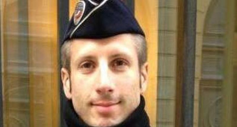 Τραγική σύμπτωση: Ο νεκρός Γάλλος αστυνομικός ήταν από τους πρώτους που είχαν σπεύσει στην επίθεση στο Bataclan - Media