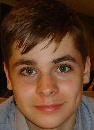 Μυστήριο με θάνατο 16χρονου - Άκουσαν κραυγές για βοήθεια οι κάτοικοι (Photos) - Media