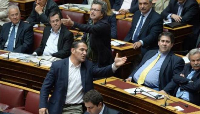 Πύρρος Δήμας για τραμπουκισμούς Χρυσής Αυγής: «Οι εγκληματίες στη φυλακή και όχι στα έδρανα της Βουλής» - Media
