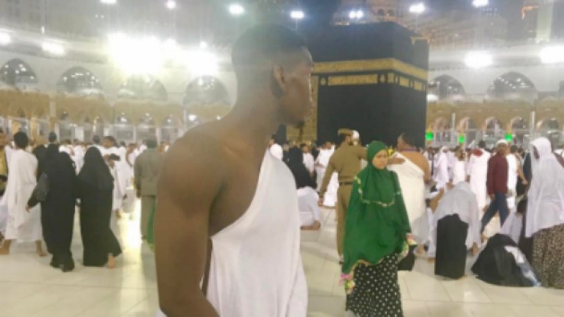 Στη Μέκκα για το Ραμαζάνι ο Πογκμπά (Video) - Media