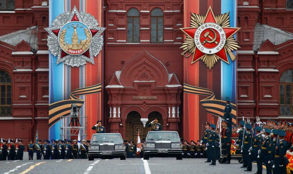 Μεγαλειώδης στρατιωτική παρέλαση στη Μόσχα για την Ημέρα της Νίκης (Video) - Media