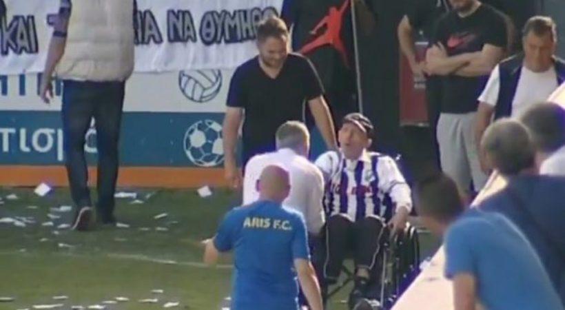 Ανατριχίλα με Γκέραρντ στο αναπηρικό του καροτσάκι στο Γεντί Κουλέ - Του φίλησε το χέρι ο Κωστένογλου (video) - Media